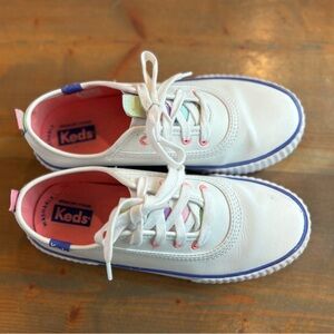 Girls leather Keds